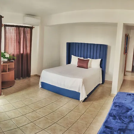 Acuarium Suite Resort-3